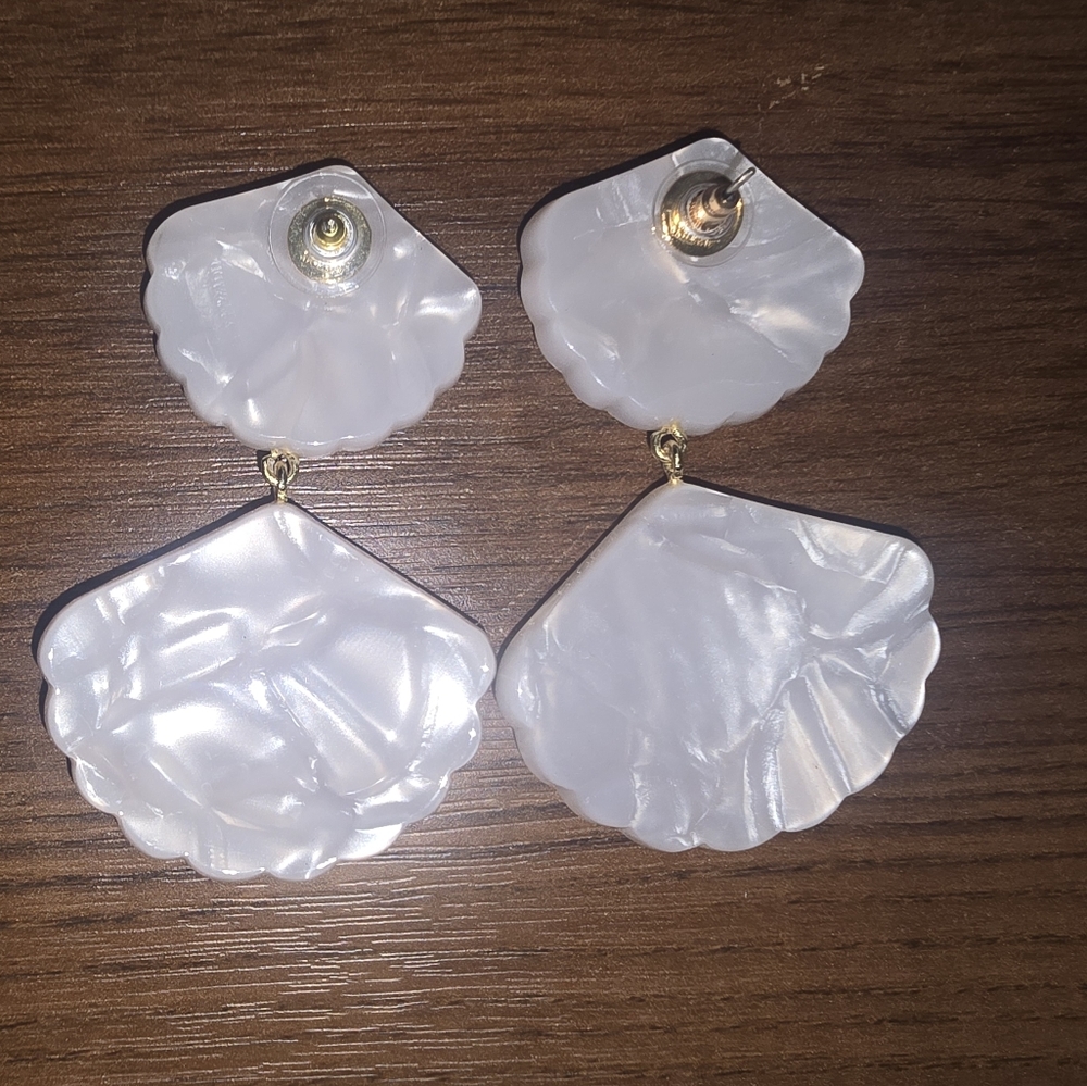 New Without Card J. Crew Iridescent Shell Drop Earrings - Picture 3 of 4